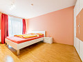 guest room -4-
